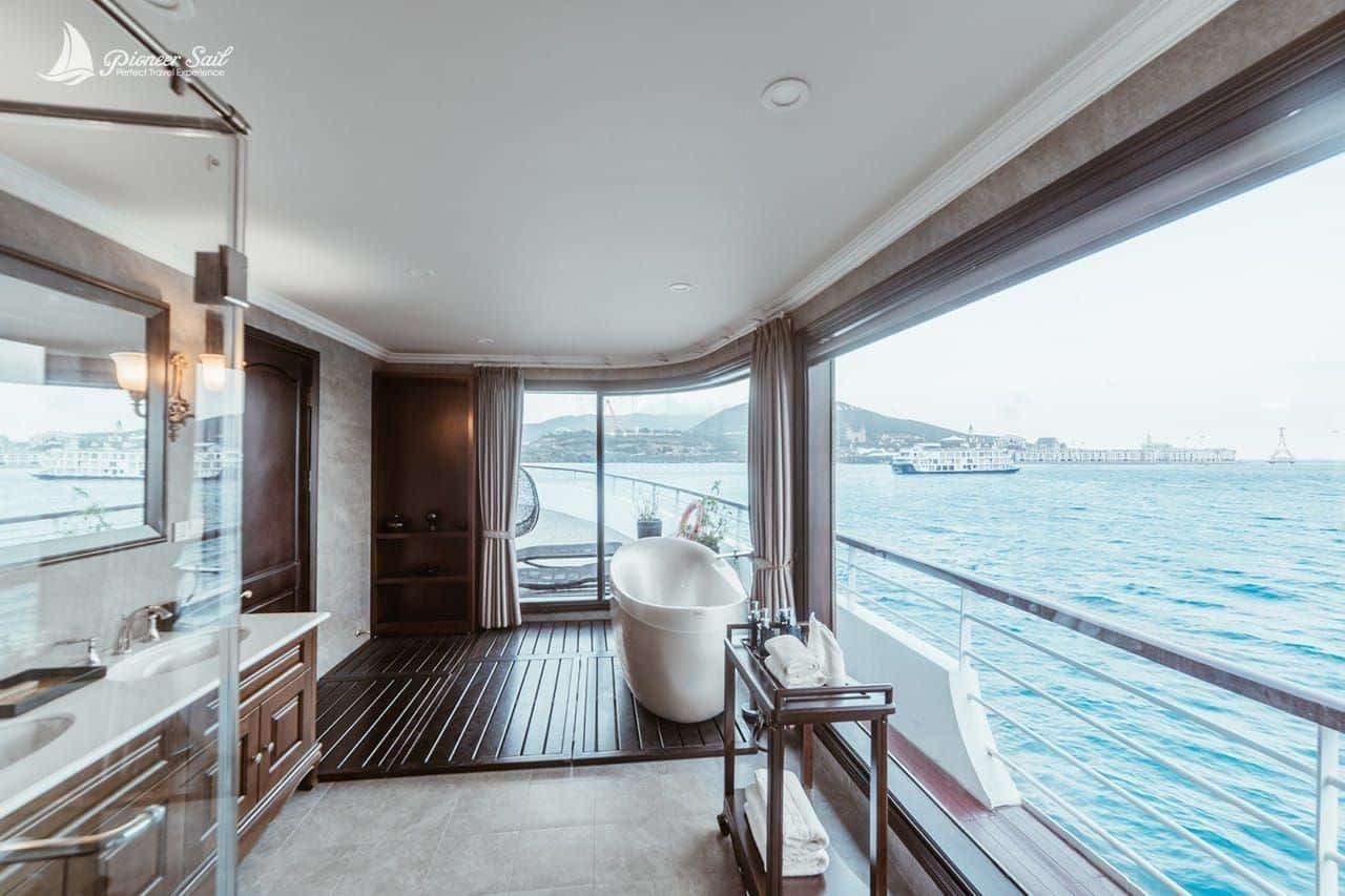 Erina Cruise: The New Muse of Lan Ha